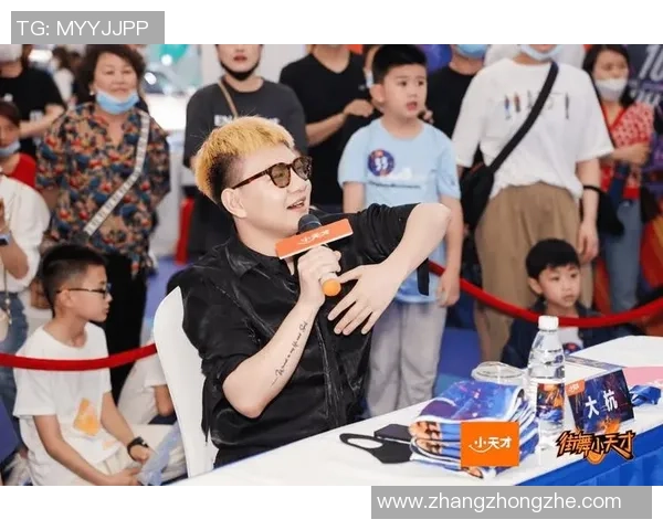 在街舞的节拍中舞动人生:杨强的热血与梦想之旅 在街舞的节拍中舞动人生:杨强的热血与梦想之旅