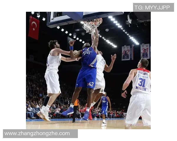 成都羽毛球队比赛经验引发热议球迷与专家观点交锋探讨竞技水平提升之道 成都羽毛球队比赛经验引发热议球迷与专家观点交锋探讨竞技水平提升之道